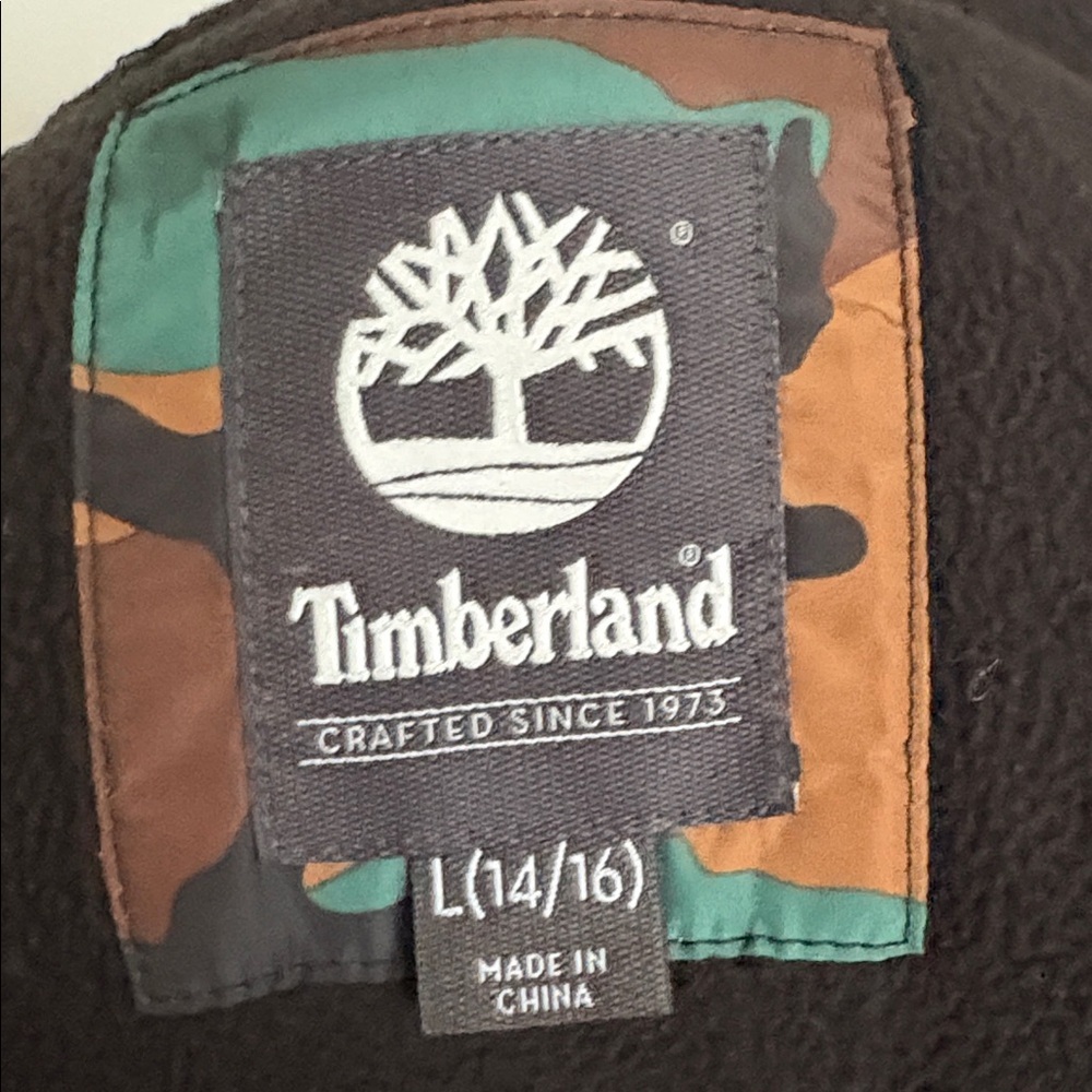 Timberland Kids Green and Brown Camouflage Puffer Jacket Size Large - Picture 5 of 10